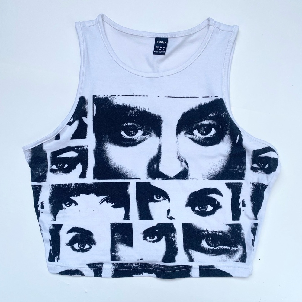 SHEIN Women's Black and White Graphic Crop Top